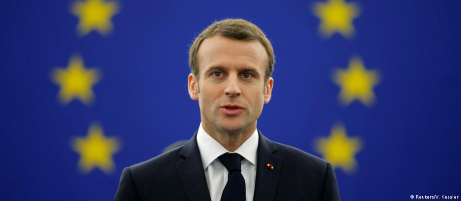"A resposta não é a democracia autoritária, mas sim a autoridade da democracia", disse Macron em Estrasburgo