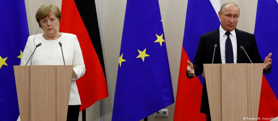 Acordo nuclear e gasoduto foram os principais temas do encontro entre Merkel e Putin