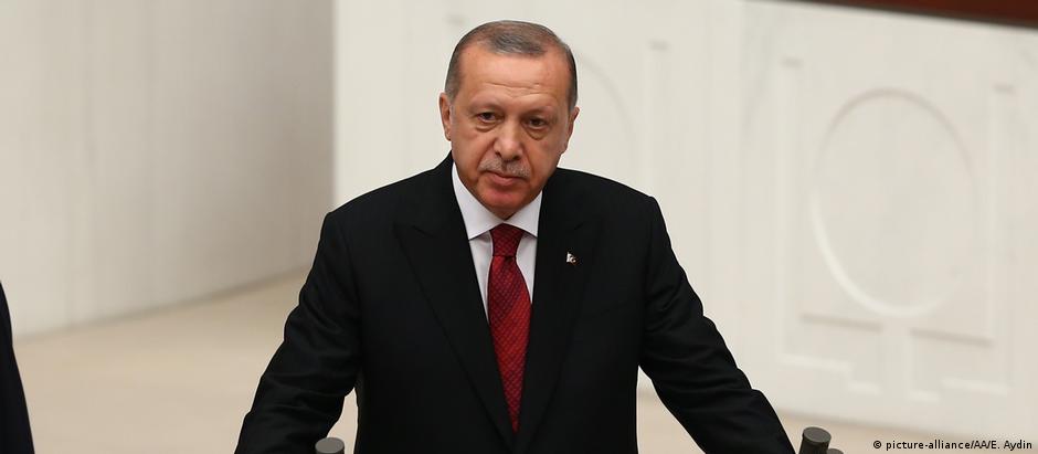 Erdogan faz juramento de posse no Parlamento turco em Ancara