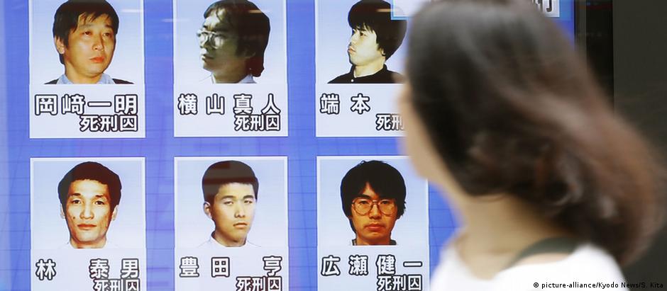 Televisão japonesa exibe rostos dos seis membros da seita que foram executados