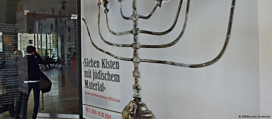 "Sete caixas com material judaico" fica em Munique até 1º de maio de 2019