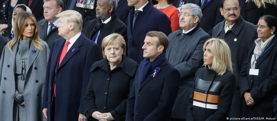 Melania Trump, Donald Trump, Angela Merkel e Emmanuel Macron, com sua mulher, Brigitte