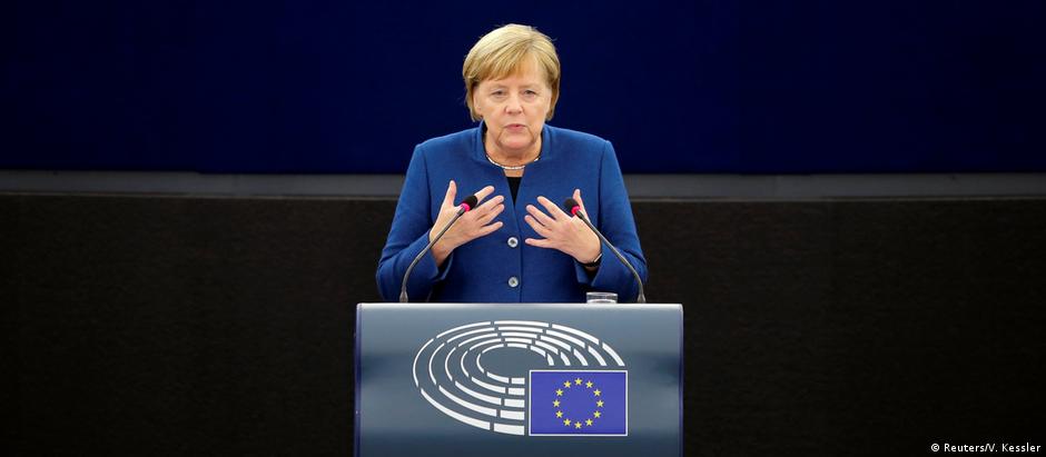 Merkel participou de ciclo de debates no Parlamento Europeu, em Estrasburgo, sobre futuro da UE