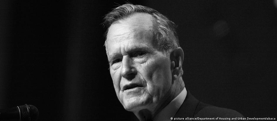 George H.W. Bush, quatro décadas de carreira política